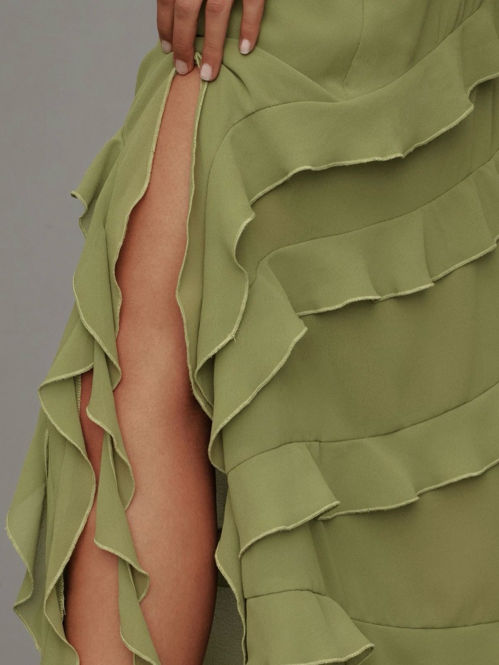 Bardot Cantara Ruffled Midi Dress - NWT - Green - Size 2 - Picture 3 of 7